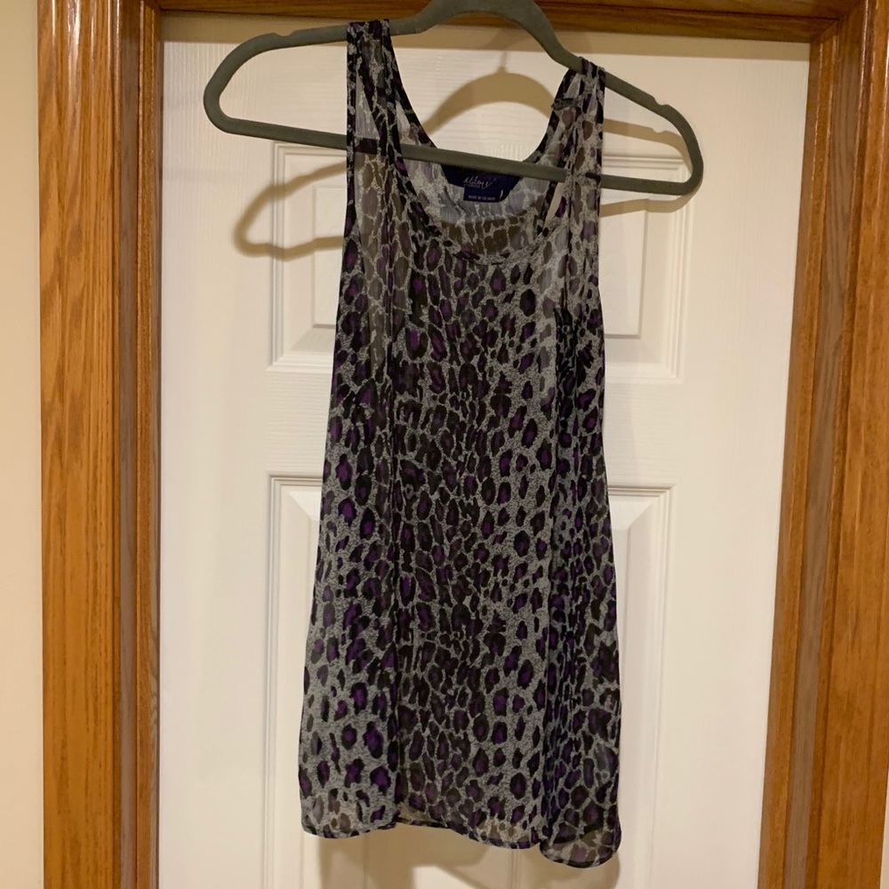 Leopard Print sleeveless blouse